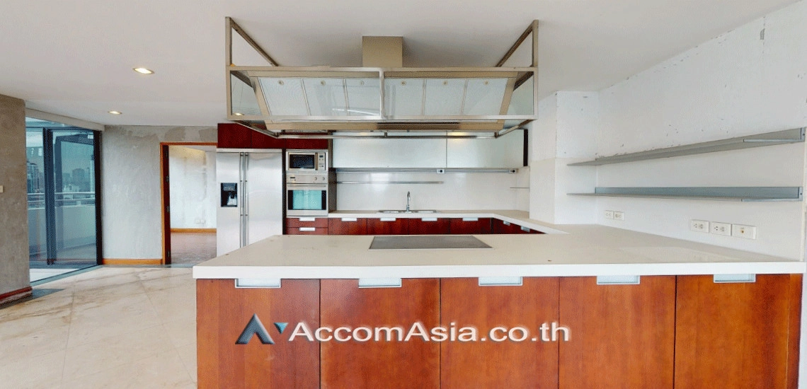  1  4 br Condominium For Sale in Sukhumvit ,Bangkok BTS Ekkamai at Beverly Hills Mansion AA28601