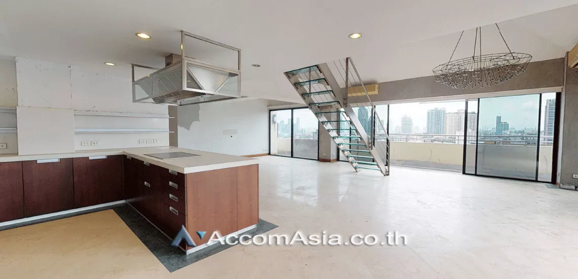 Huge Terrace, Double High Ceiling, Duplex Condo, Penthouse |  4 Bedrooms  Condominium For Sale in Sukhumvit, Bangkok  near BTS Ekkamai (AA28601)