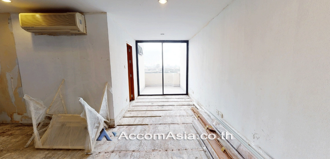 8  4 br Condominium For Sale in Sukhumvit ,Bangkok BTS Ekkamai at Beverly Hills Mansion AA28601