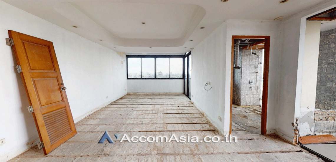 11  4 br Condominium For Sale in Sukhumvit ,Bangkok BTS Ekkamai at Beverly Hills Mansion AA28601