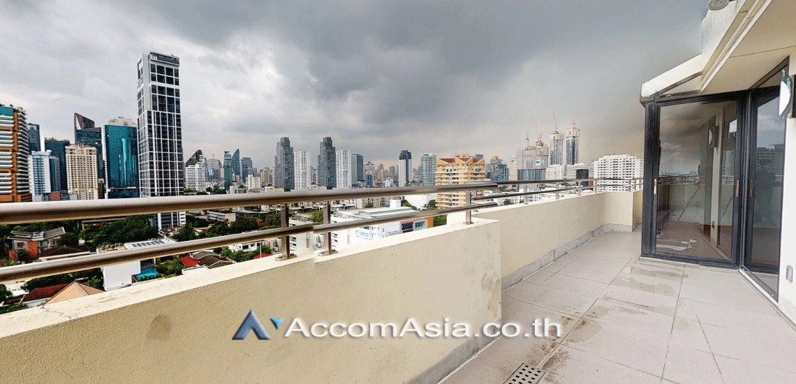 15  4 br Condominium For Sale in Sukhumvit ,Bangkok BTS Ekkamai at Beverly Hills Mansion AA28601