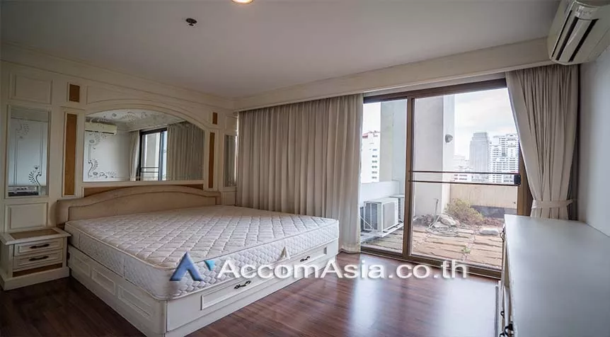 4  4 br Condominium for rent and sale in Sukhumvit ,Bangkok BTS Nana at Crystal Garden AA28624