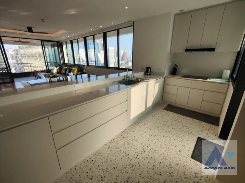 14  2 br Condominium For Rent in Sukhumvit ,Bangkok BTS Nana at Lake Green AA28741