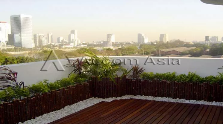 9  2 br Condominium For Sale in Sukhumvit ,Bangkok BTS Nana at Lake Green AA28743