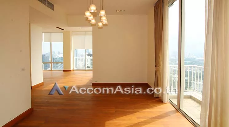 7  3 br Condominium for rent and sale in Ploenchit ,Bangkok BTS Chitlom at Langsuan Ville AA28744