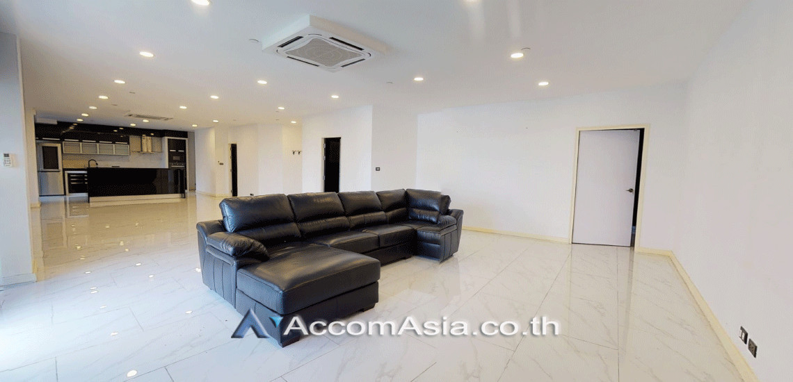 Moon Tower Condominium  3 Bedroom for Sale & Rent BTS Thong Lo in Sukhumvit Bangkok