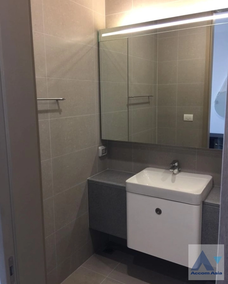 9  2 br Condominium for rent and sale in Ploenchit ,Bangkok BTS Ploenchit at Noble Ploenchit AA28828