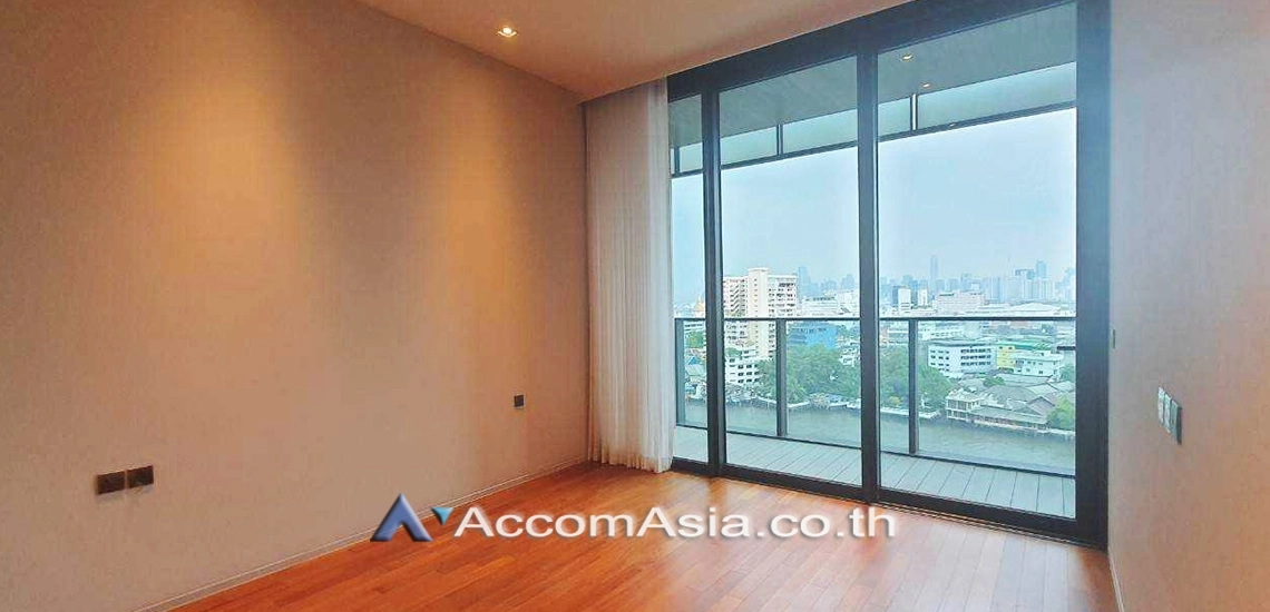  1  2 br Condominium For Sale in Charoen Nakhon ,Bangkok BTS Krung Thon Buri at Banyan Tree Residences Riverside AA28918