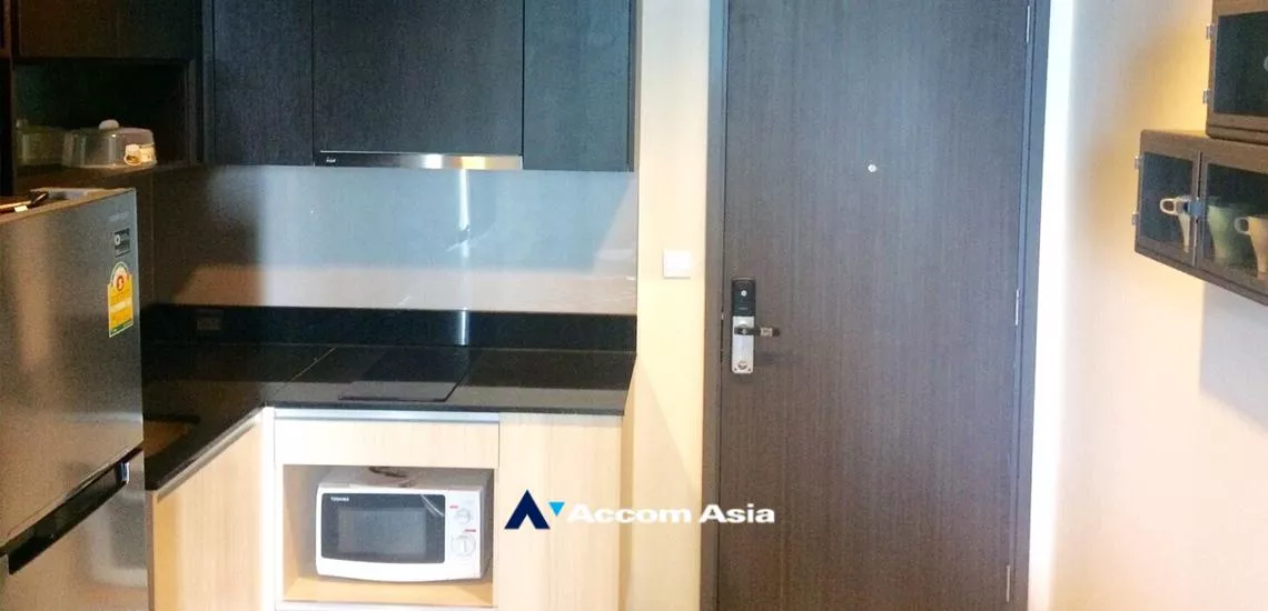 1 Bedroom  Condominium For Rent in Sukhumvit, Bangkok  near BTS Asok - MRT Sukhumvit (AA28947)