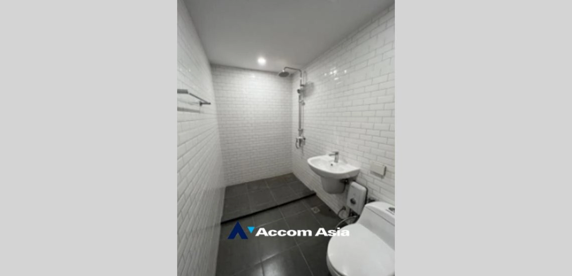 16  3 br Condominium for rent and sale in Sukhumvit ,Bangkok BTS Nana at Liberty Park 2 AA28948