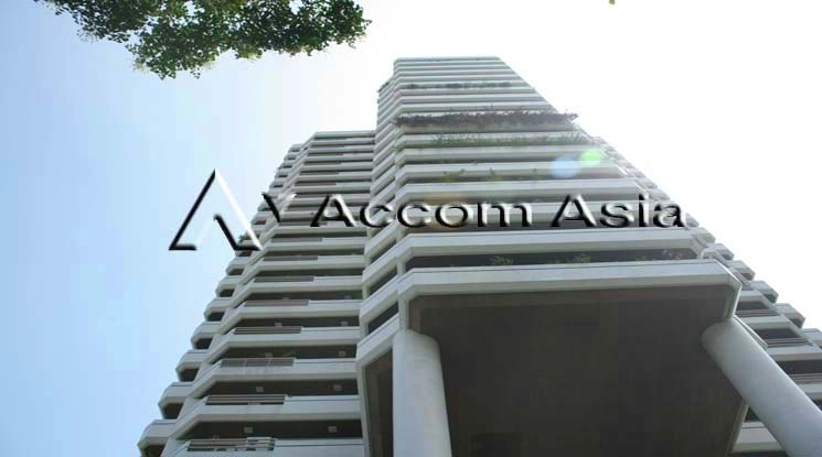  2 Bedrooms  Condominium For Sale in Sukhumvit, Bangkok  near BTS Phrom Phong (AA28959)