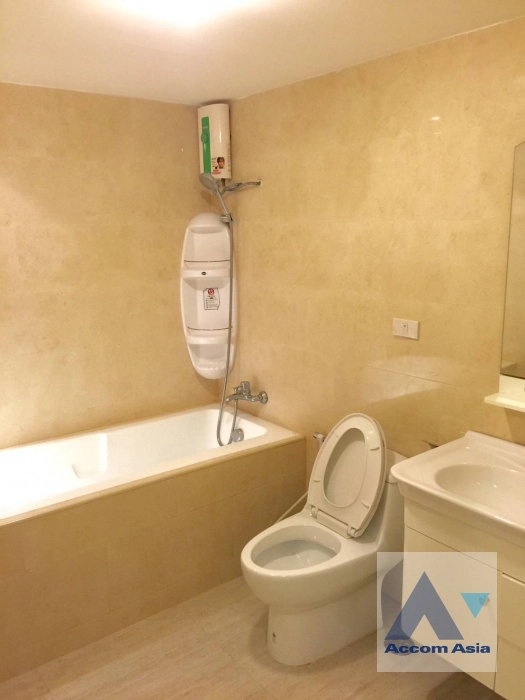 12  3 br Condominium For Sale in Sukhumvit ,Bangkok BTS Phrom Phong at Royal Castle Sukhumvit 39 AA28967