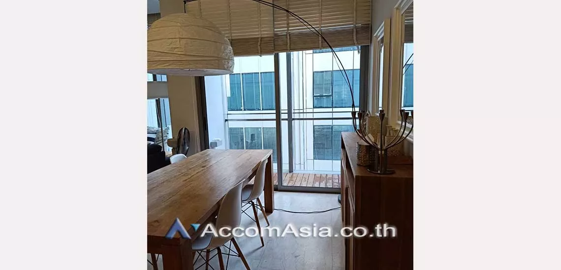  1  2 br Condominium For Sale in Silom ,Bangkok BTS Sala Daeng - MRT Silom at Saladaeng Residences AA28981