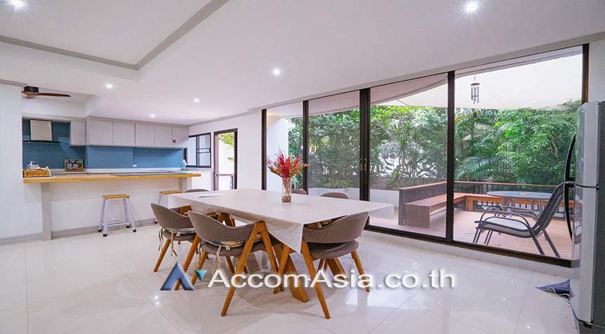 Garden View, Huge Terrace, Duplex Condo | Supalai Place   Condominium  3 Bedroom for Sale BTS Phrom Phong in Sukhumvit Bangkok