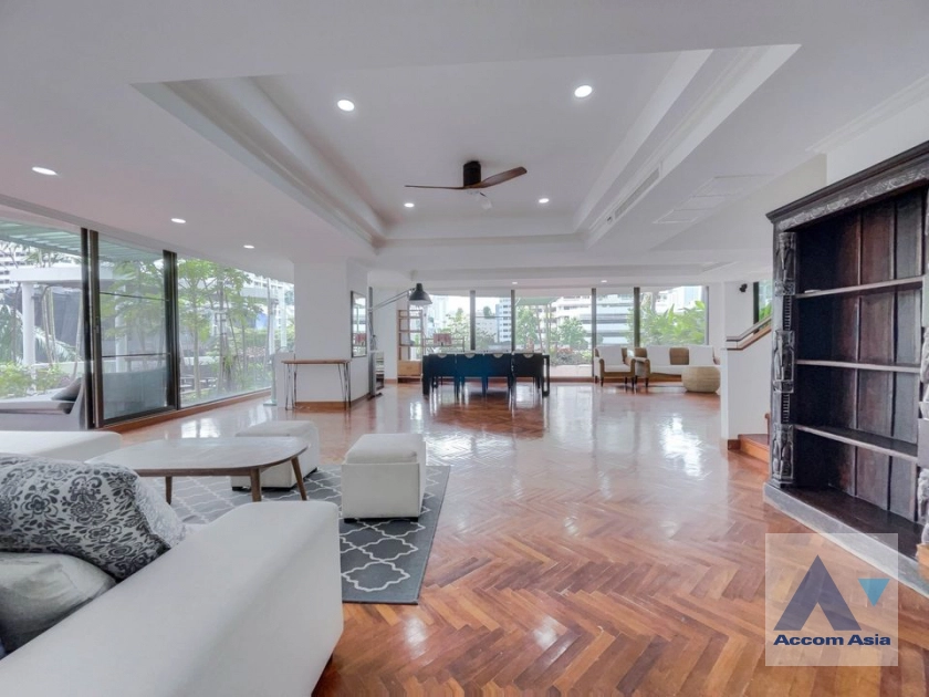 Huge Terrace, Duplex Condo |  3 Bedrooms  Condominium For Sale in Sukhumvit, Bangkok  near BTS Phrom Phong (AA29063)