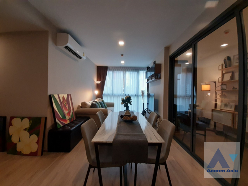 unit 2 Bedrooms  Condominium For Rent in Sukhumvit, Bangkok  near BTS Ekkamai (AA29082)