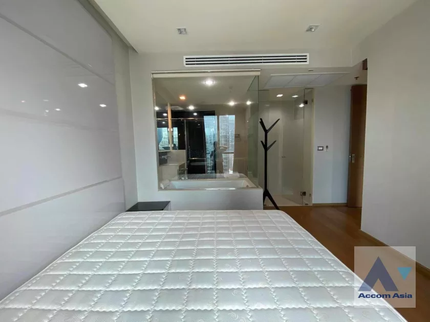 unit 2 Bedrooms  Condominium For Rent & Sale in Silom, Bangkok  near BTS Chong Nonsi (AA29095)
