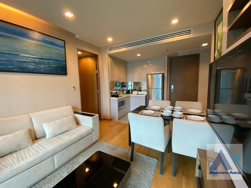 unit 2 Bedrooms  Condominium For Rent & Sale in Silom, Bangkok  near BTS Chong Nonsi (AA29096)