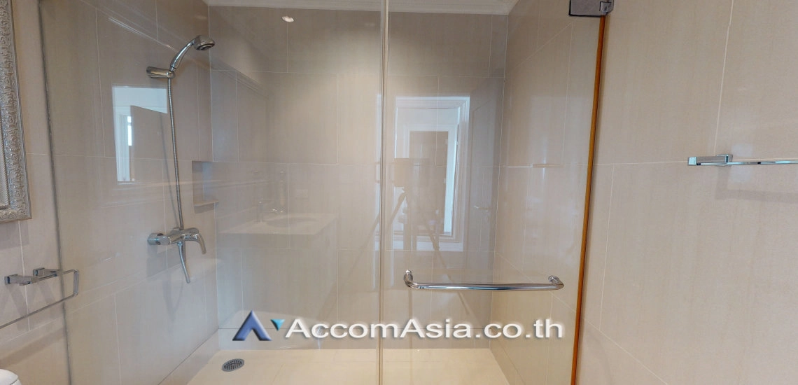 8  2 br Condominium For Sale in Sukhumvit ,Bangkok BTS Phrom Phong at The Emporio Place AA29166