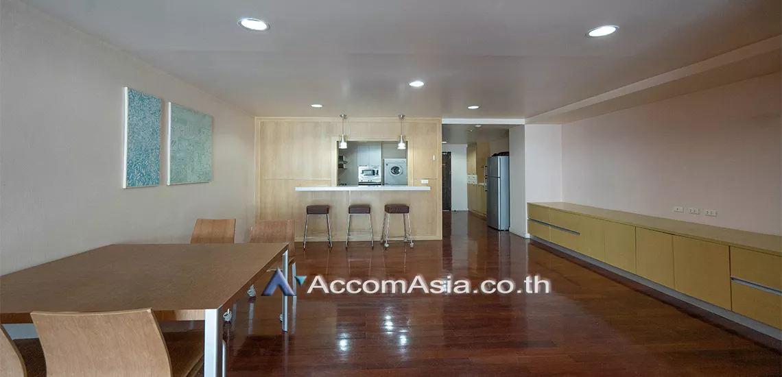 unit 2 Bedrooms  Condominium For Rent in Sukhumvit, Bangkok  near BTS Asok - MRT Sukhumvit (24376)