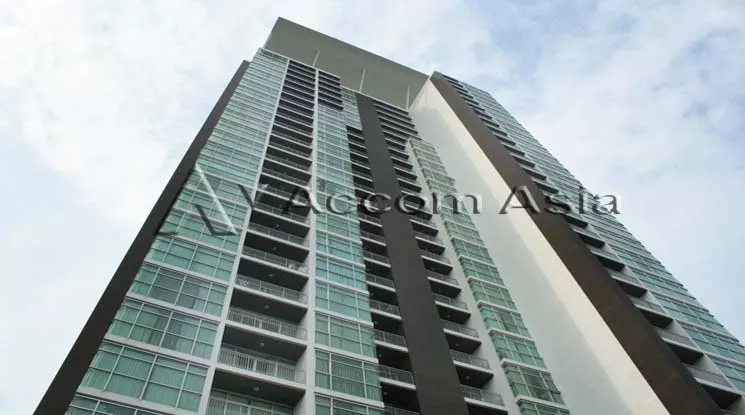 unit 2 Bedrooms  Condominium For Rent & Sale in Sathorn, Bangkok  near BTS Chong Nonsi (AA29309)