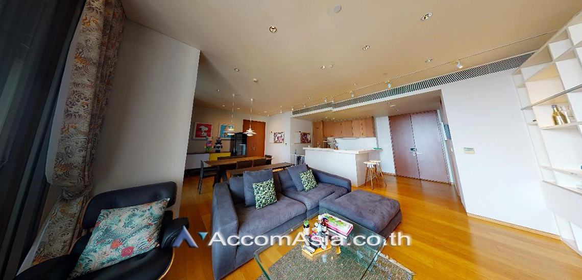 unitCondominium with skyline view in Sathorn (AA29387)