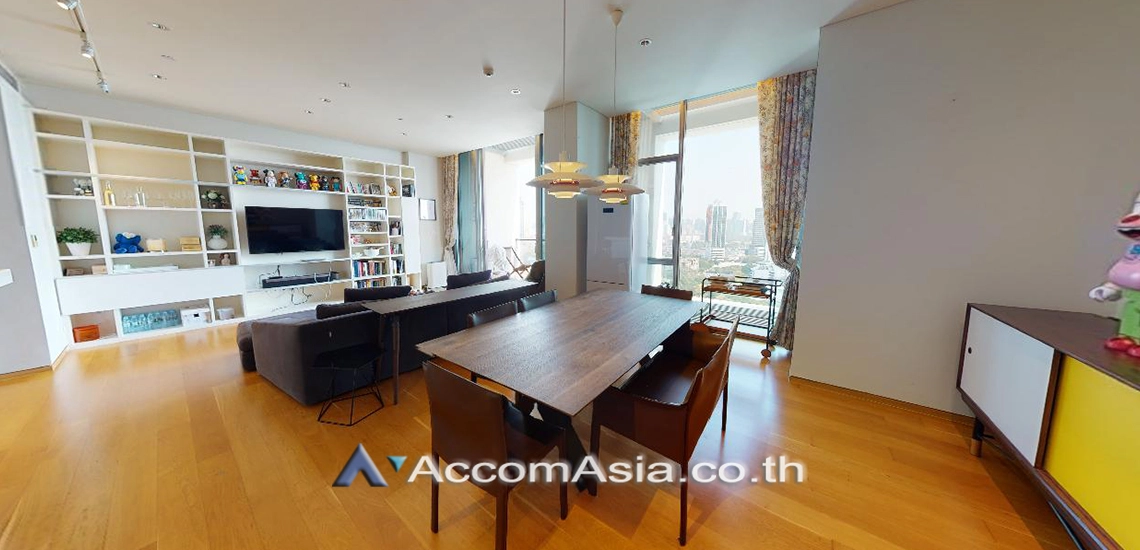 unitCondominium with skyline view in Sathorn (AA29387)