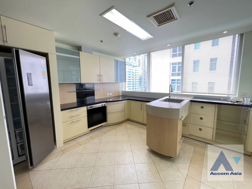 unit 3 Bedrooms  Condominium For Rent & Sale in Ploenchit, Bangkok  near BTS Chitlom (AA29392)