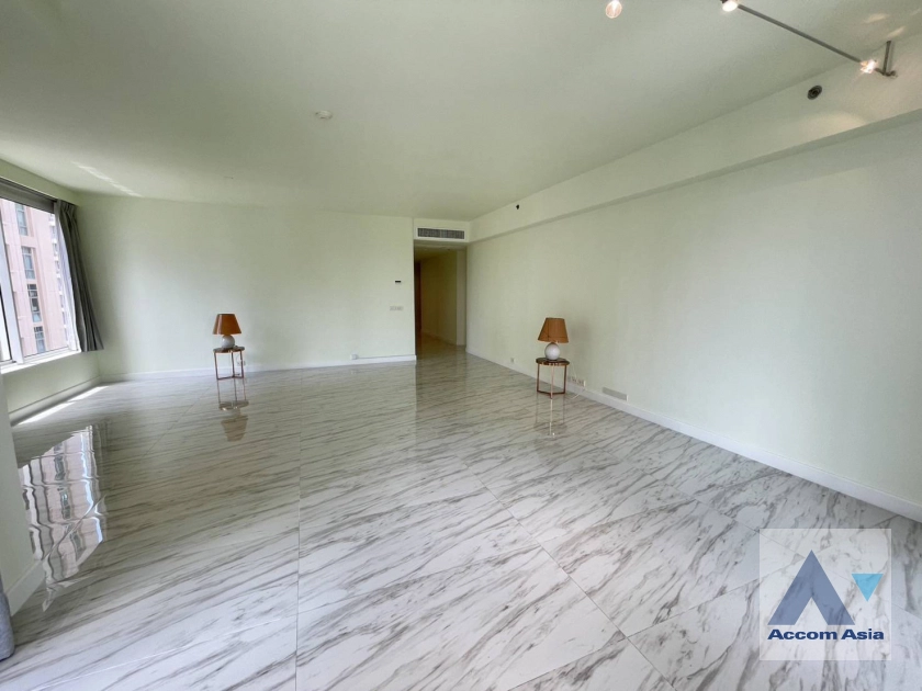 unit 3 Bedrooms  Condominium For Rent & Sale in Ploenchit, Bangkok  near BTS Chitlom (AA29392)