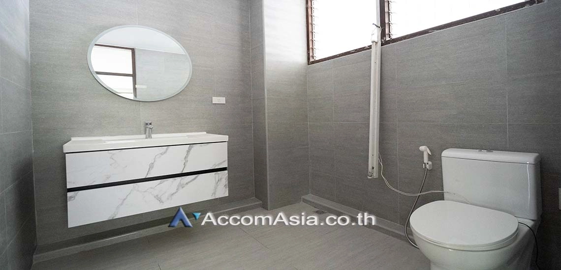 12  3 br House For Rent in Sukhumvit ,Bangkok BTS Thong Lo AA29407