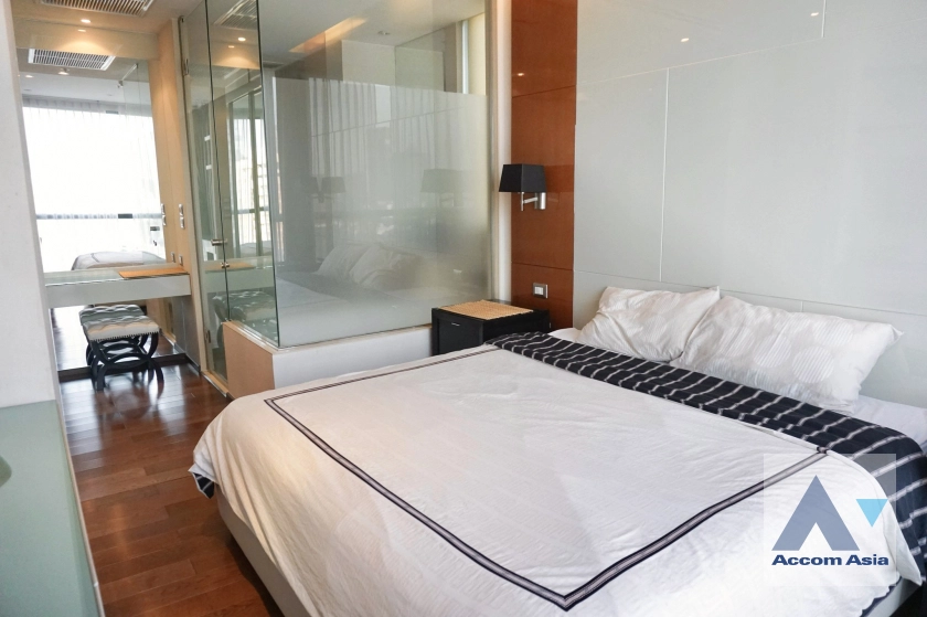 unitCorner Unit |  2 Bedrooms  Condominium For Rent in Sukhumvit, Bangkok  near BTS Phrom Phong (AA29412)