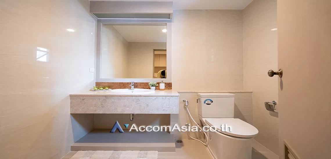 8  3 br Apartment For Rent in Sukhumvit ,Bangkok BTS Asok - MRT Sukhumvit at Comfortable for Living AA29415