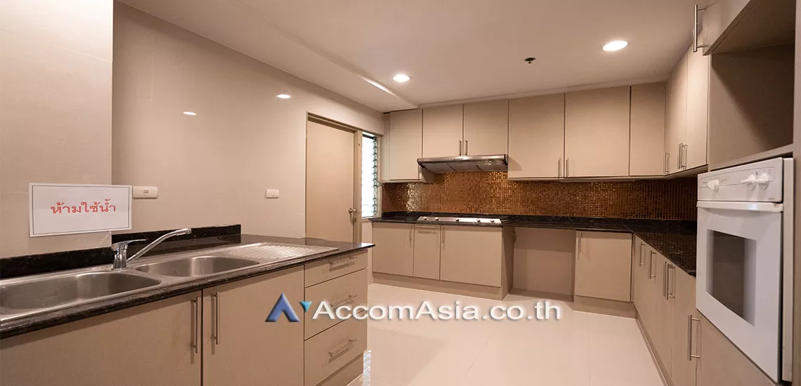 unitPet friendly |  3 Bedrooms  Apartment For Rent in Sukhumvit, Bangkok  near BTS Asok - MRT Sukhumvit (AA29415)