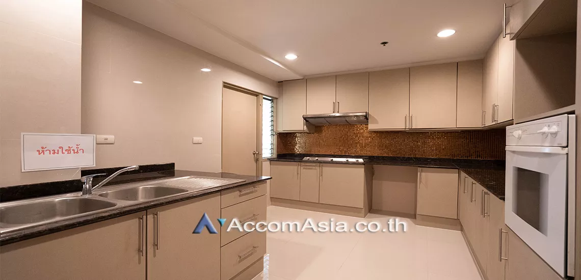  1  3 br Apartment For Rent in Sukhumvit ,Bangkok BTS Asok - MRT Sukhumvit at Comfortable for Living AA29415