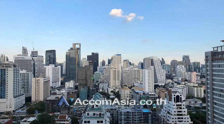 Pet friendly |  2 Bedrooms  Condominium For Rent & Sale in Ploenchit, Bangkok  near BTS Ploenchit (AA29443)