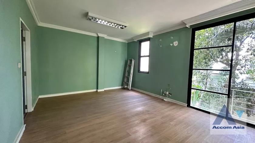 8  4 br House For Rent in Sukhumvit ,Bangkok BTS Ekkamai at The Noble Ekkamai 22  AA29446