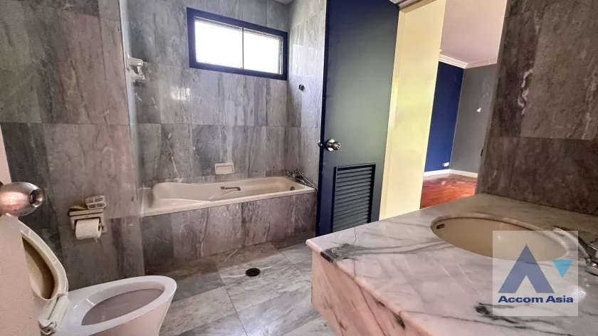 26  4 br House For Rent in Sukhumvit ,Bangkok BTS Ekkamai at The Noble Ekkamai 22  AA29446