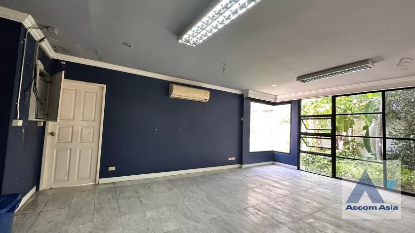 5  4 br House For Rent in Sukhumvit ,Bangkok BTS Ekkamai at The Noble Ekkamai 22  AA29446