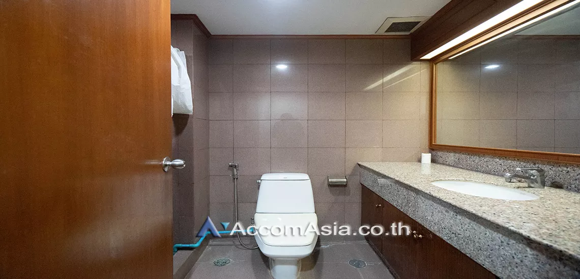 10  2 br Condominium For Rent in Sukhumvit ,Bangkok BTS Asok - MRT Sukhumvit at Lake Avenue AA29447
