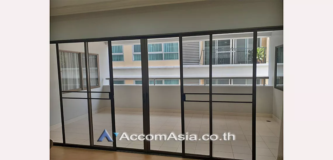 Pet friendly |  Exclusive private atmosphere Apartment  3 Bedroom for Rent BTS Phrom Phong in Sukhumvit Bangkok