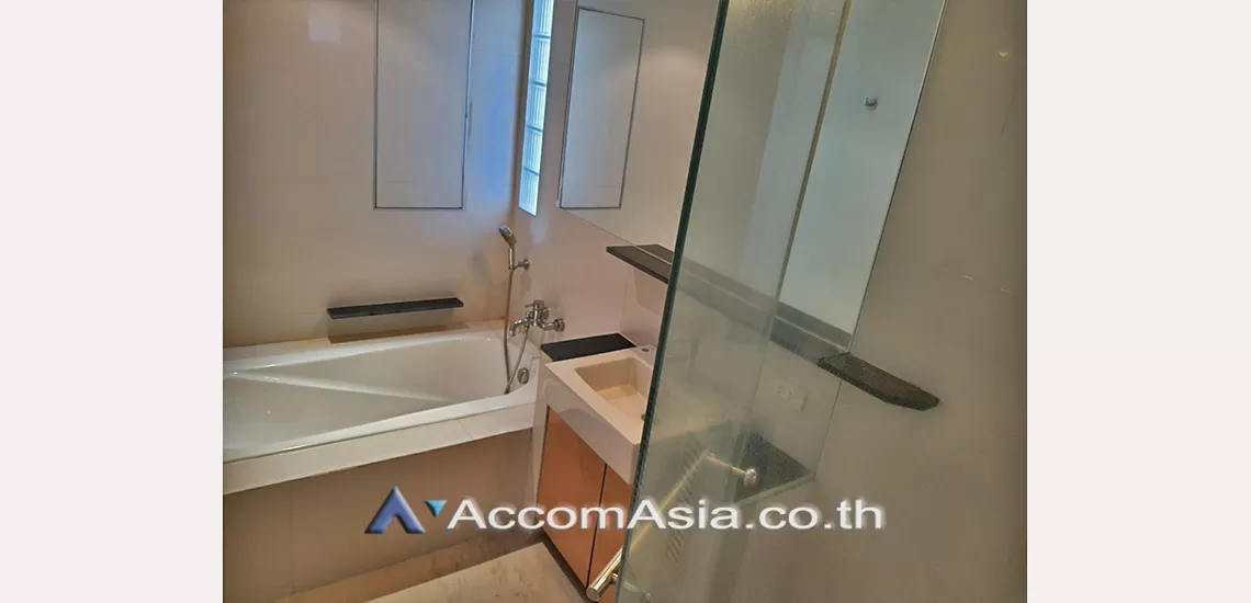 4  3 br Apartment For Rent in Sukhumvit ,Bangkok BTS Phrom Phong at 10 Mins from BTS with Shuttle Bus Service AA29455