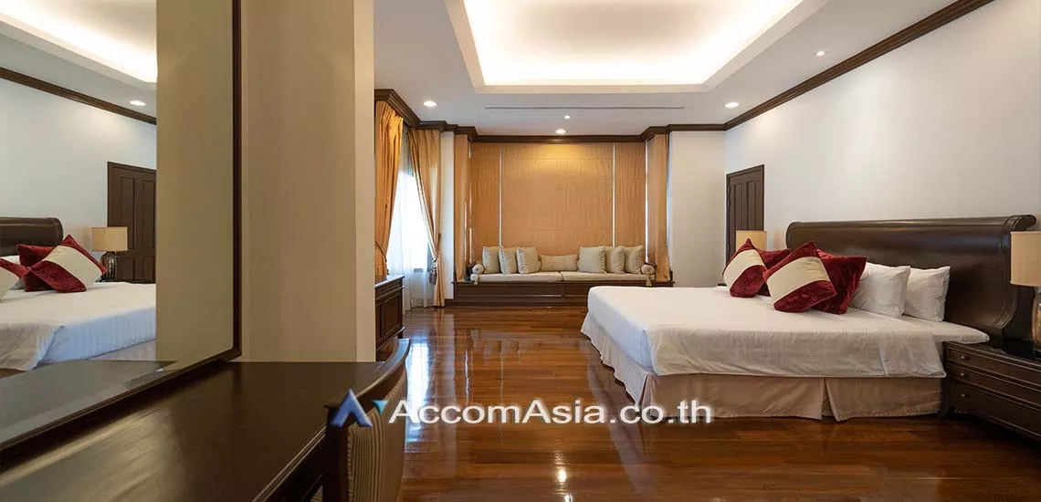 7  4 br House For Rent in Sathorn ,Bangkok BRT Thanon Chan - BTS Saint Louis at Exclusive Resort Style Home  AA29461