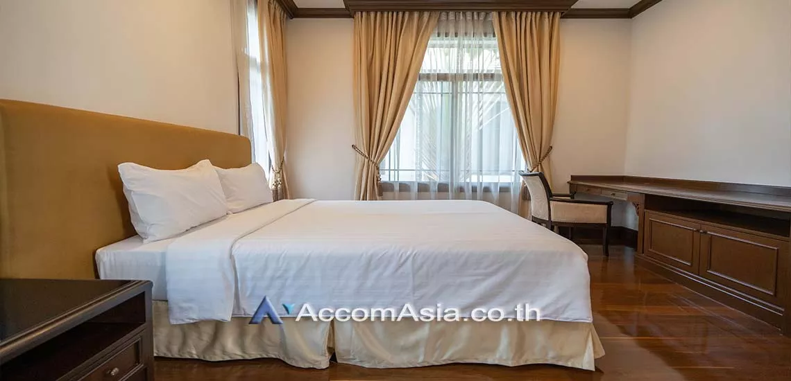 9  4 br House For Rent in Sathorn ,Bangkok BRT Thanon Chan - BTS Saint Louis at Exclusive Resort Style Home  AA29461