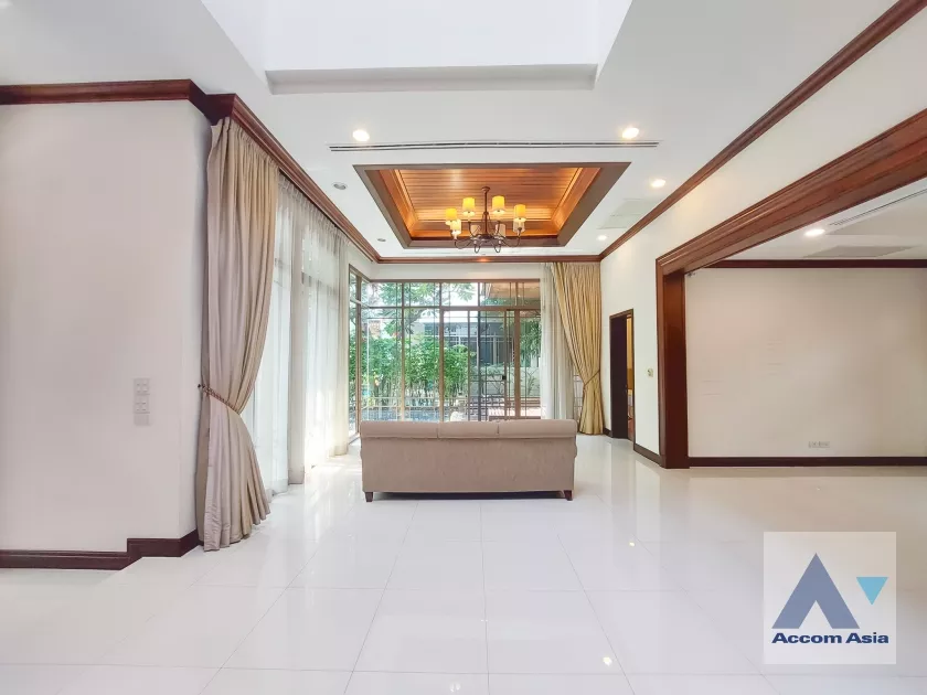 4  4 br House For Rent in Sathorn ,Bangkok BRT Thanon Chan - BTS Saint Louis at Exclusive Resort Style Home  AA29486