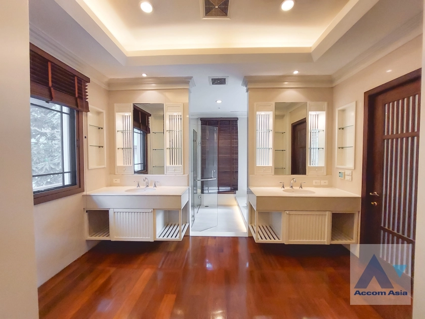 19  4 br House For Rent in Sathorn ,Bangkok BRT Thanon Chan - BTS Saint Louis at Exclusive Resort Style Home  AA29486