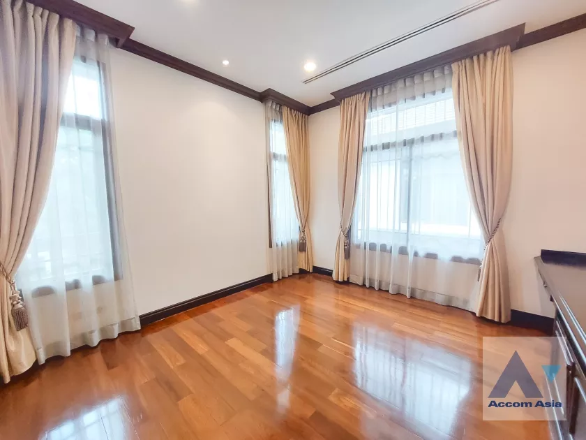 28  4 br House For Rent in Sathorn ,Bangkok BRT Thanon Chan - BTS Saint Louis at Exclusive Resort Style Home  AA29486