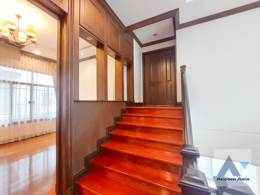 36  4 br House For Rent in Sathorn ,Bangkok BRT Thanon Chan - BTS Saint Louis at Exclusive Resort Style Home  AA29486