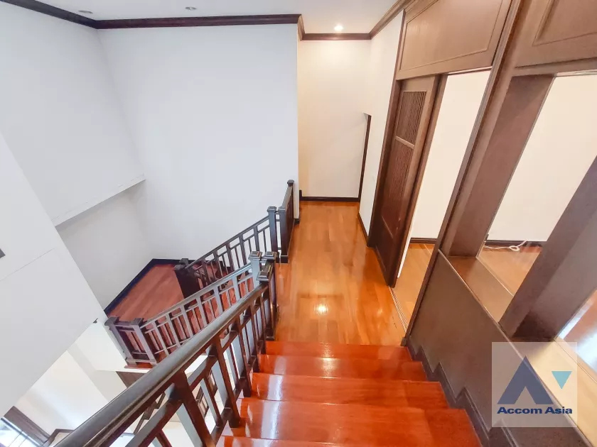 35  4 br House For Rent in Sathorn ,Bangkok BRT Thanon Chan - BTS Saint Louis at Exclusive Resort Style Home  AA29486