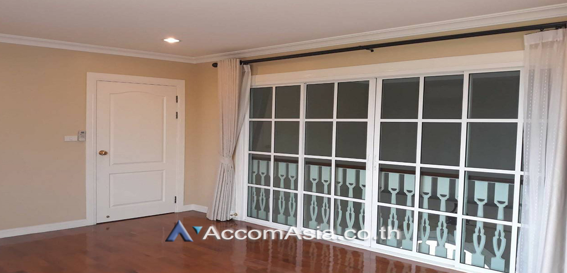  1  3 br House For Rent in Bang Na ,Bangkok BTS Bearing at Fantasia Villa 3  AA29492