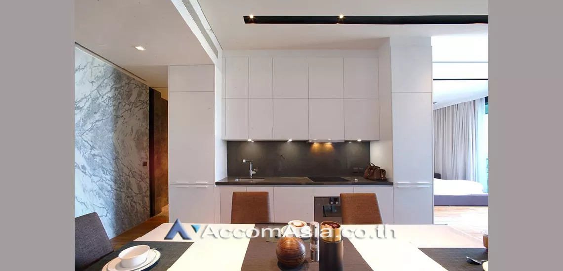 unit 1 Bedroom  Condominium For Rent in Charoen Nakhon, Bangkok  near BTS Krung Thon Buri (AA29494)